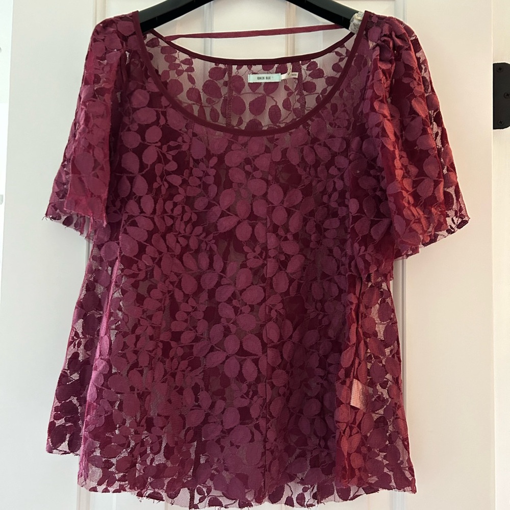 Beautiful cranberry top, XS. Never worn
